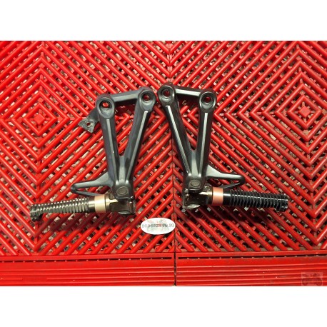 Platines arrières pour MT09 2013-2016 *