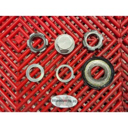 Ecrous de colonne de direction pour MT09 2013-2016