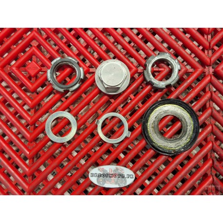 Ecrous de colonne de direction pour MT09 2013-2016