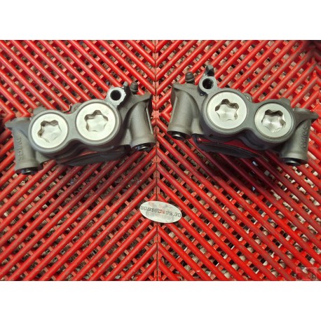 Etriers de frein avant MT09 13-16