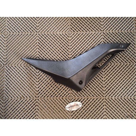 Carénage sous selle droit pour YZF R125 08-13 