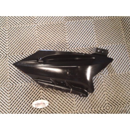 Intermediaire de carénage gauche pour YZF R125 08-13 *