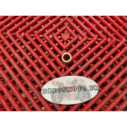 Entretoise de raccord durite d'essence de 944 ST2 Ducati