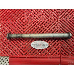 Axe de roue arrière de 944 ST2 Ducati
