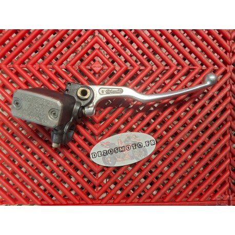 Maître cylindre de frein avant de 944 ST2 Ducati 