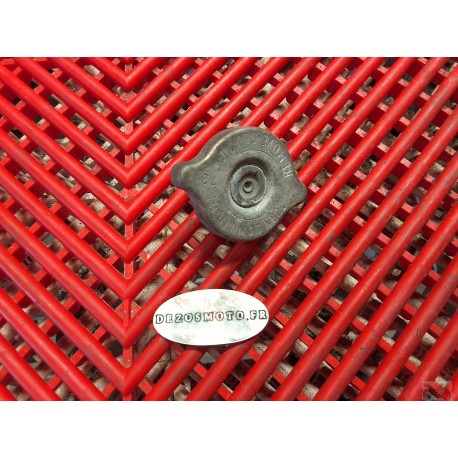 Bouchon de radiateur pour MT03 06-13