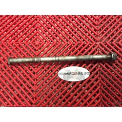 Axe de roue arrière pour MT03 06-13
