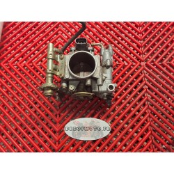 Rampe / carbu pour MT03 06-13