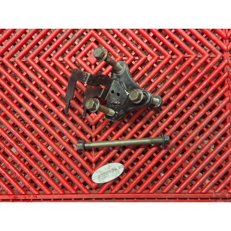 Supports moteur haut pour MT03 06-13