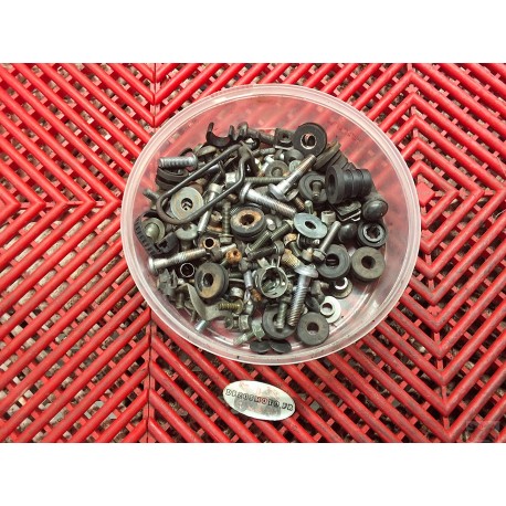 Visserie pour MT03 06-13