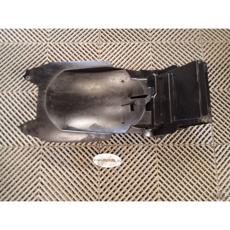 Passage de roue 650 SV injection 2005