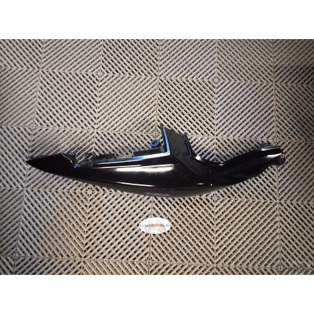 Coque arrière droite noire 650 SV 2005