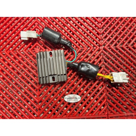 Regulateur pour CBR 1000 06-07