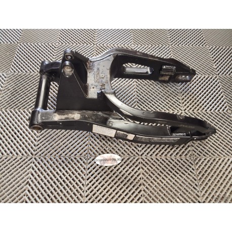 Bras oscillant pour CBR 1000 04-07 *