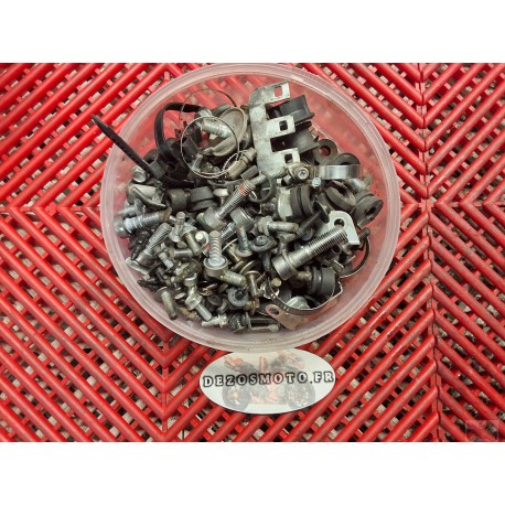 Lot de visserie pour CBR 1000 06-07