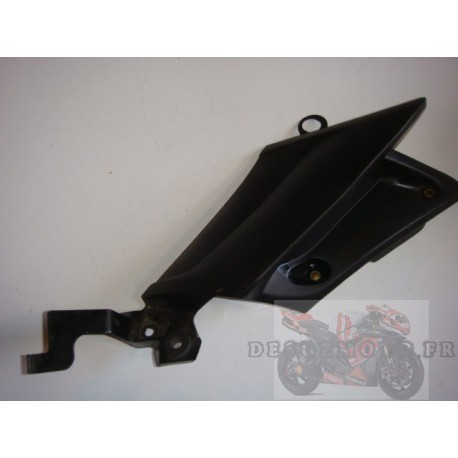 Plastique de flan de R6 03-05