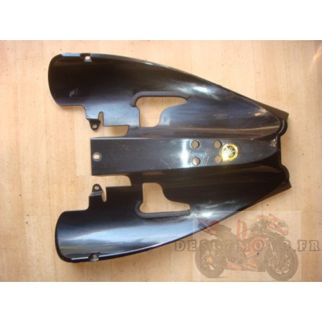 Passage de roue pour R1 2004-2006